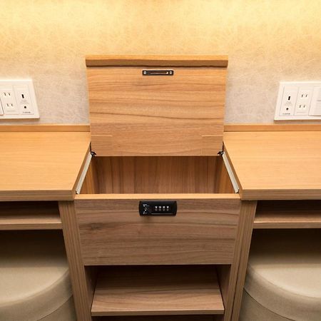 Global Cabin Tokyo Suidobashi Zewnętrze zdjęcie